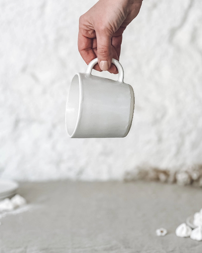 Stoneware Mug – White & Speckled